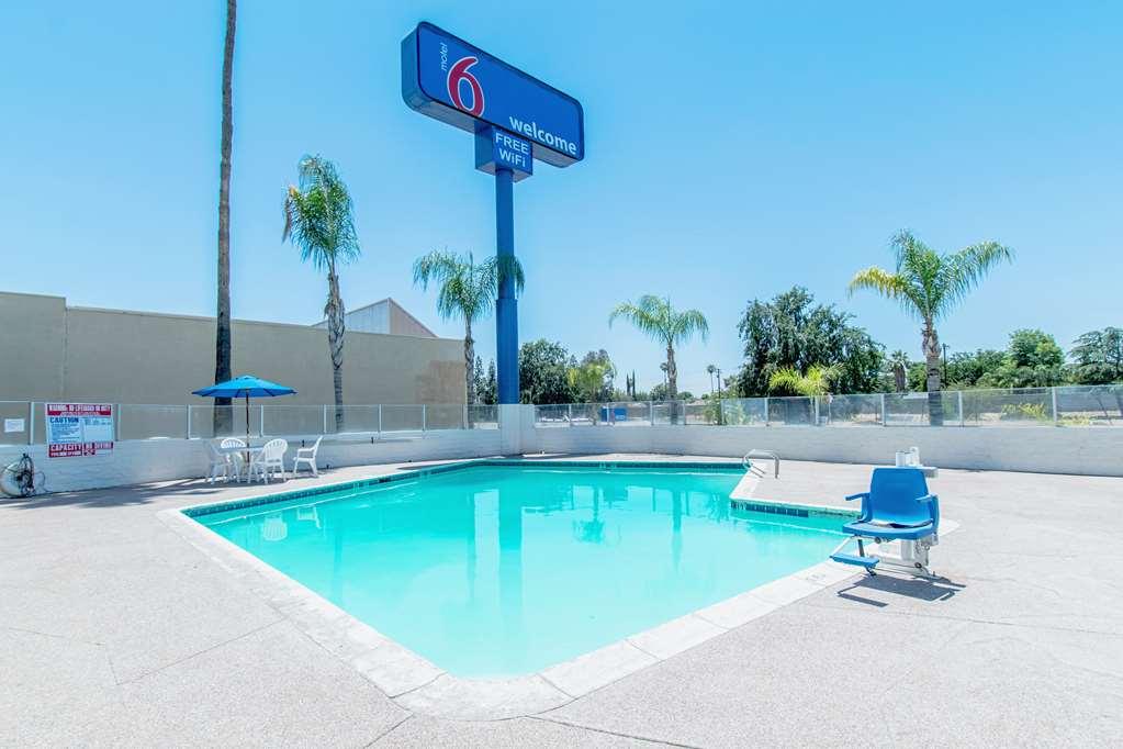 Motel 6 Bakersfield Einrichtungen foto
