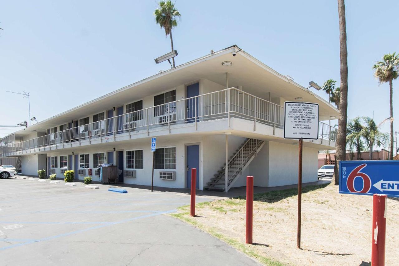 Motel 6 Bakersfield Exterior foto